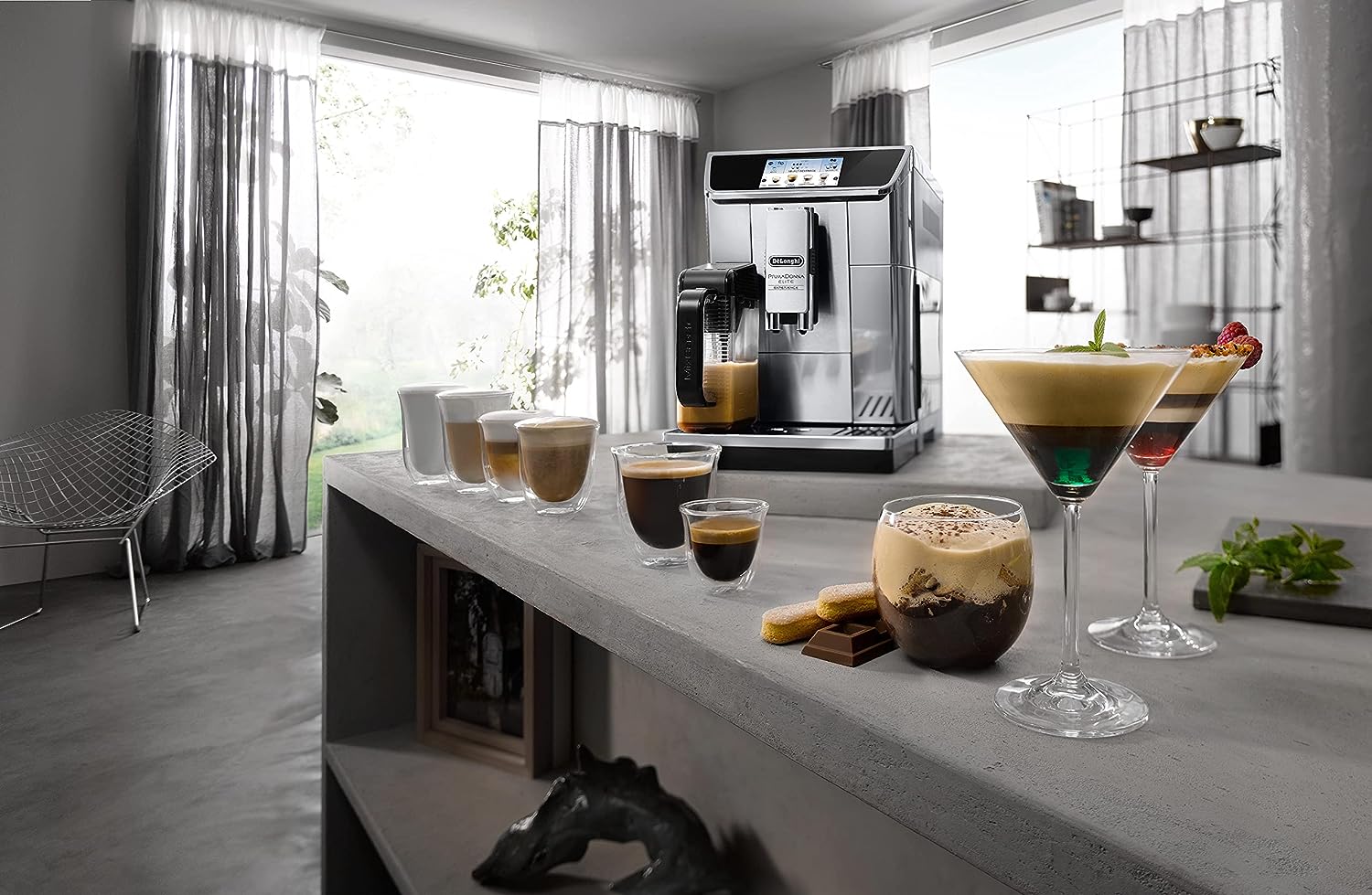 DeLonghi PrimaDonna Elite Experience ECAM 656.85.MS Autonome Entièrement Automatique Machine à Expresso Noir, Métallique PrimaDonna Elite Experience ECAM 656.85.MS, Autonome, Machine à